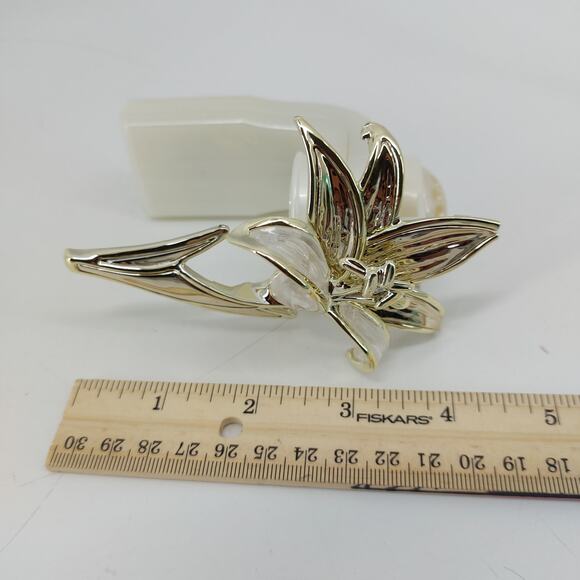 Bath & Body Works Lily Wallflower Fragrance Diffuser Plug - Picture 11 of 12